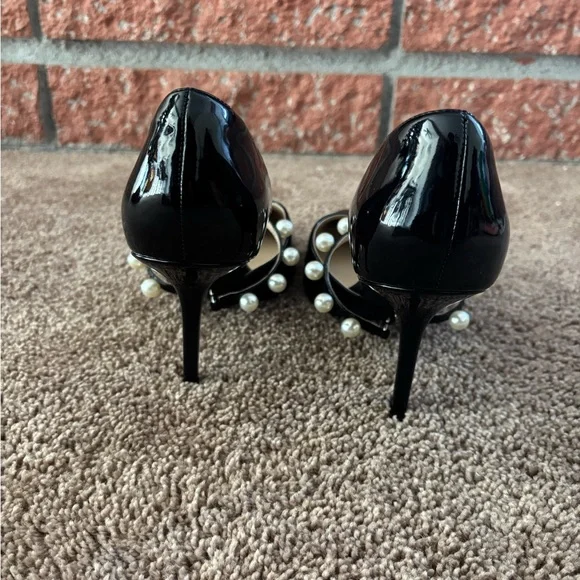 Elegant Black Heels with Pearl Accents - Picture 5 of 8